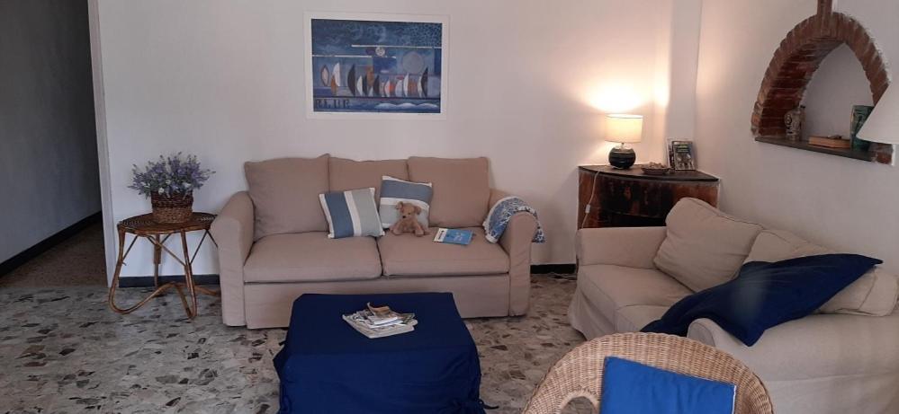 Joivy Spacious 2 Bedroom Apt With Terrace At The Heart Of The فيرناتْسا المظهر الخارجي الصورة