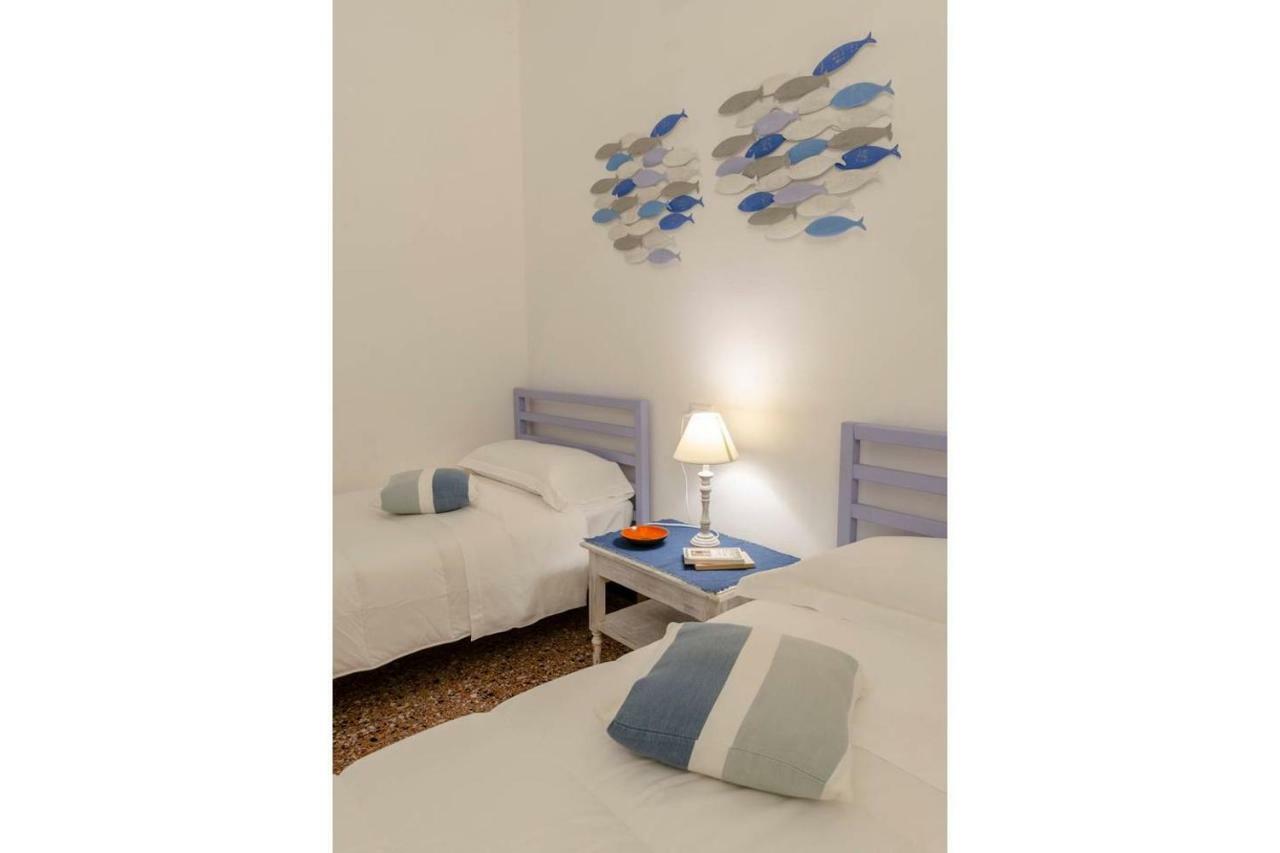 Joivy Spacious 2 Bedroom Apt With Terrace At The Heart Of The فيرناتْسا المظهر الخارجي الصورة